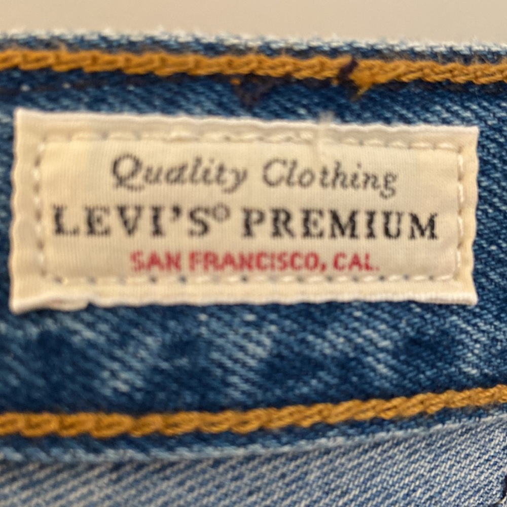 Levi’s Premium 501 Acid Wash Crop, Big E (2018), 29x26, EUC, $129 MSRP - Picture 14 of 14